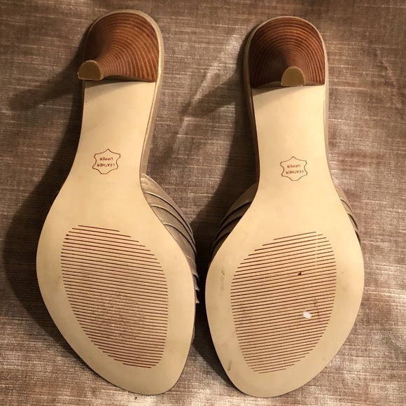 Steve Madden Mystie Gold Leather Slide Sandals - Picture 8 of 13